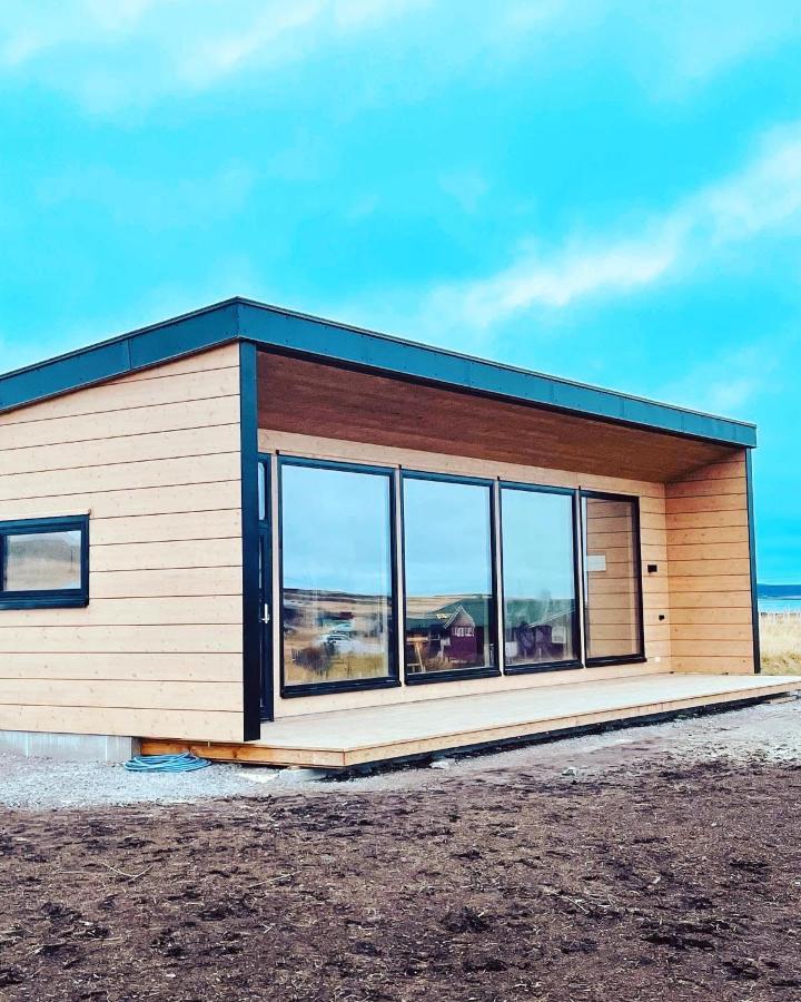 Ekkeroy Lodge - Arctic Living Vadso Bagian luar foto